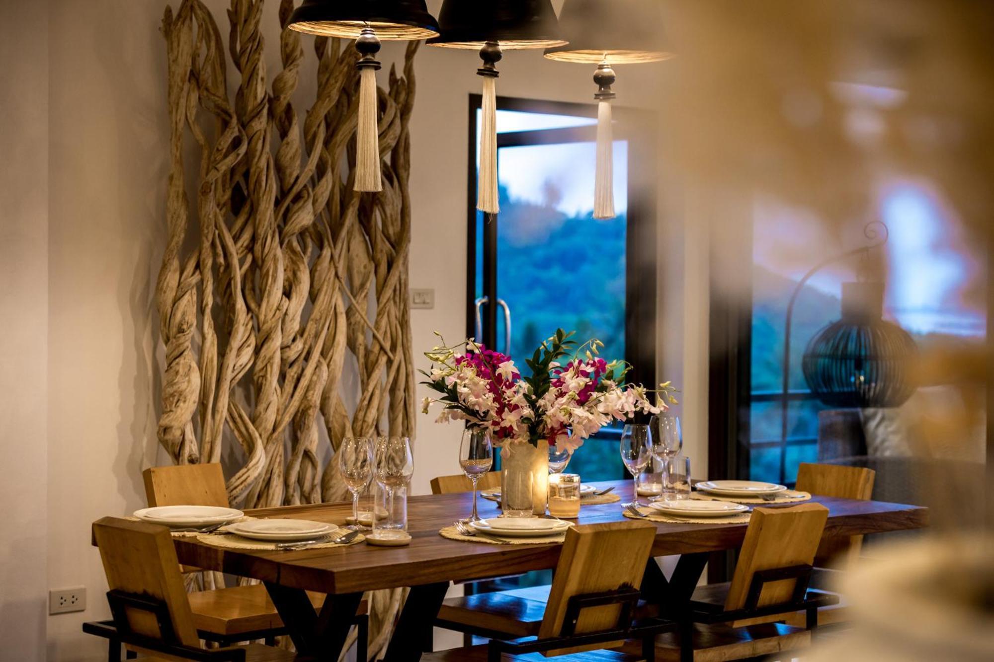 Macha La 4br With Pool And & Sea View *